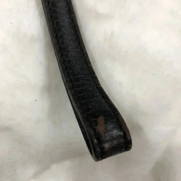 Louis Vuitton Epi Envelope Bag with working key - Picture 12 of 14